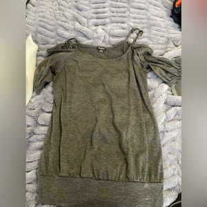 Off the shoulders top